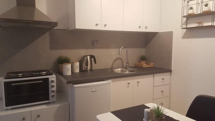 Apartment In The Heart Of The City 5 Larissa Exterior photo